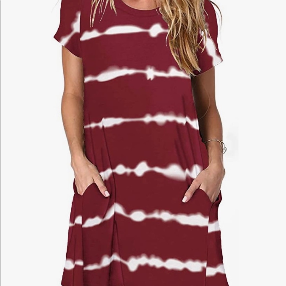 Like New Red Wine dress tie dye T-shirt short sleeve pockets size M easy care